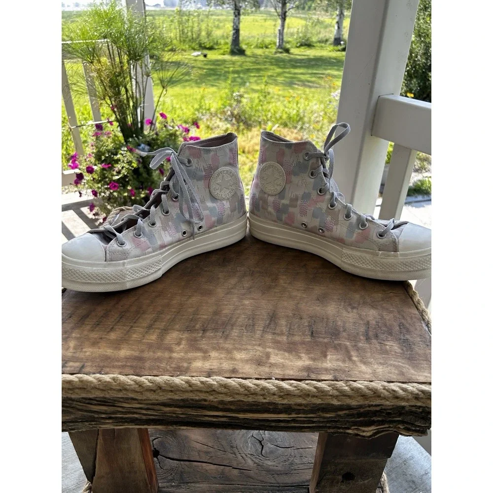 Converse Chuck Taylor All Star Hi Womens 10 Gray Pink Camo High Top Sneakers